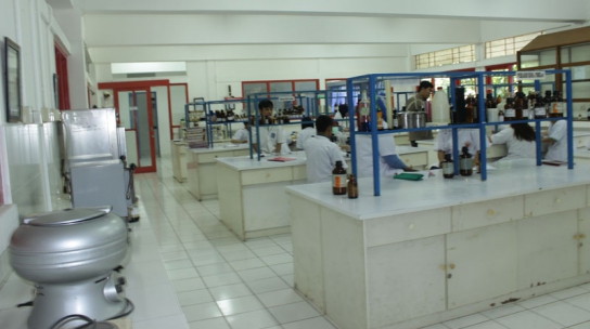 FASILITAS LAB AKADEMI KIMIA ANALIS DEPOK
